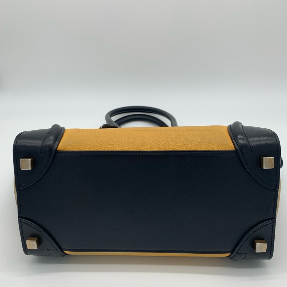⭐️CELINE tri color Luggage tote⭐️ - Picture 7 of 8